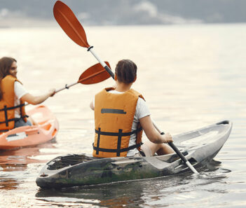 bus trip kayak naples lake